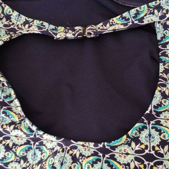 Merona One Piece Swimsuit - Picture 8 of 10